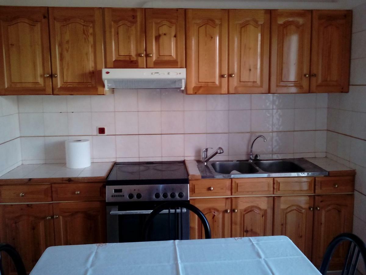 B1 Apt Mytilini Экстерьер фото